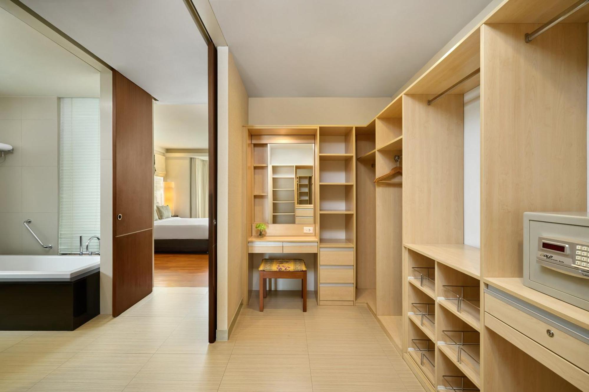 The Park Nine Hotel Srinakarin Bangkok Bilik gambar